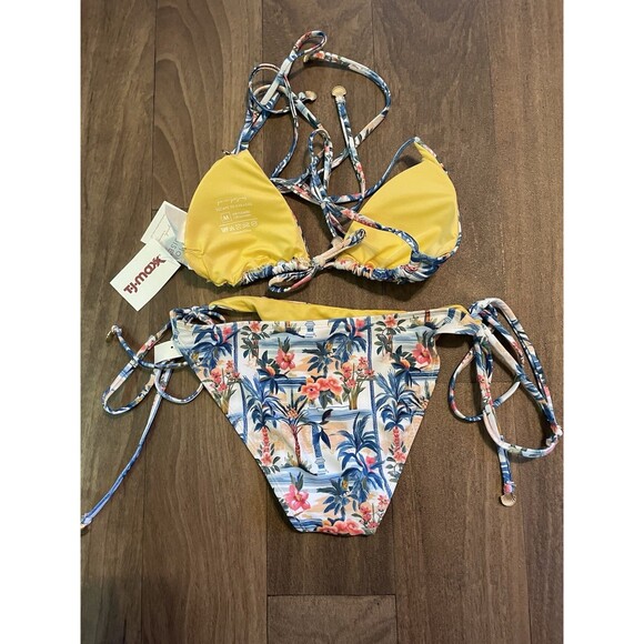 Escape to Paradise 2 Piece Bikini NWT medium Top and Bottom - Picture 2 of 8
